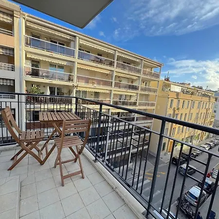 ⁂ Calme Et Ensoleille Balcon Quartier Port Lägenhet *