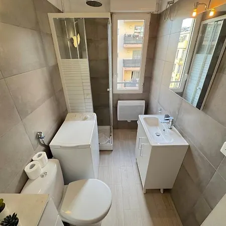 Calme Et Ensoleille Balcon Quartier Port 아파트 니스