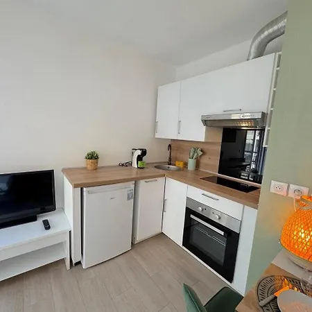 ⁂ Calme Et Ensoleille Balcon Quartier Port *