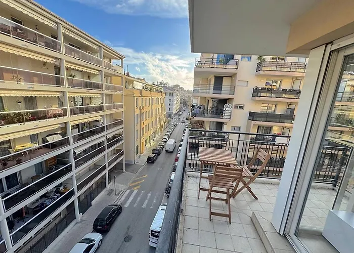 ⁂ Calme Et Ensoleille Balcon Quartier Port Apartamento Nice