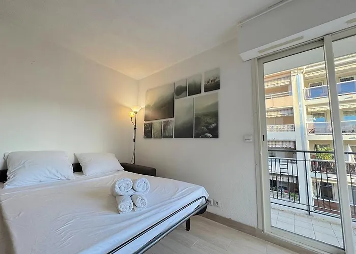⁂ Calme Et Ensoleille Balcon Quartier Port Nice