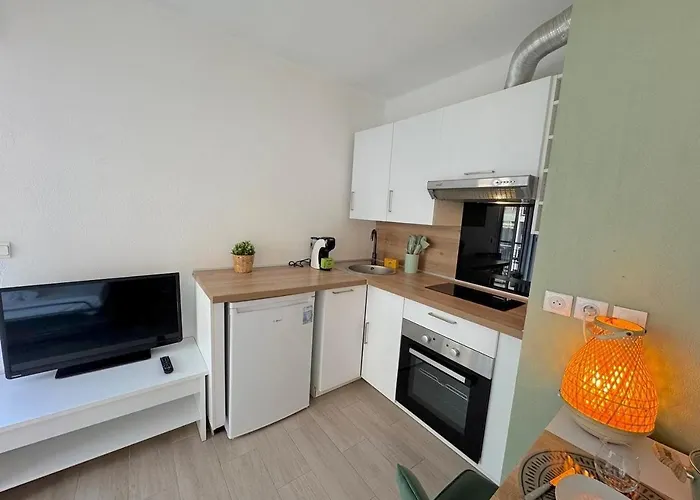 ⁂ Calme Et Ensoleille Balcon Quartier Port *