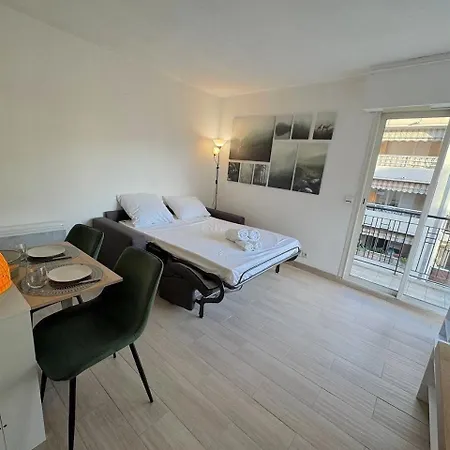 ⁂ Calme Et Ensoleille Balcon Quartier Port * ニース